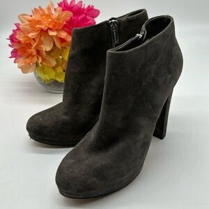 MICHAEL Michael Kors Gray Suede Platform Heels Size 9.5 MCH6976G